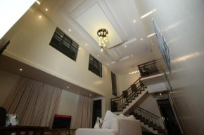 Shallydeck Penthouse